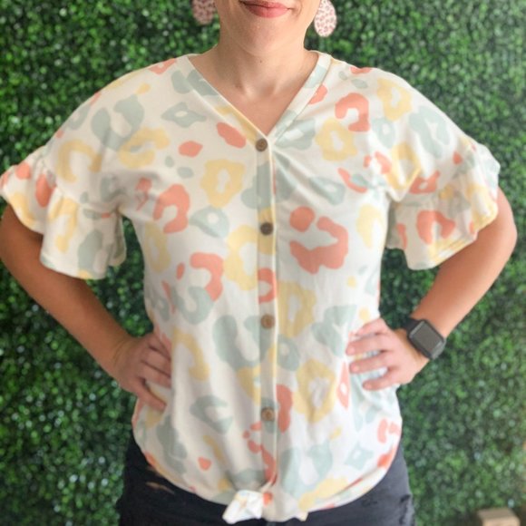 Leopard Colored Top - Picture 1 of 1